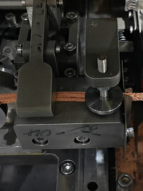 铜编织线自动焊接专机